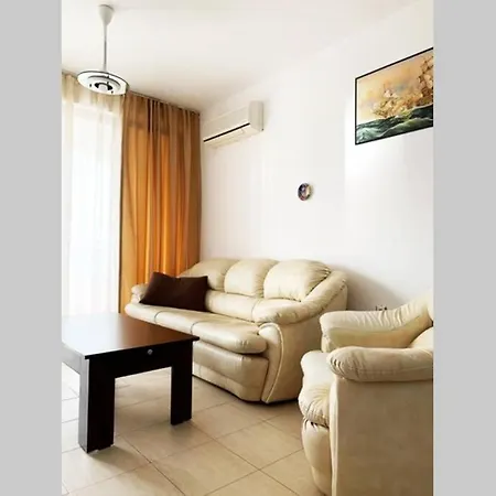 Triumph Holiday Village - With Sea View Appartamento *