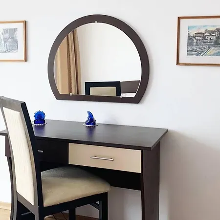 Triumph Holiday Village - With Sea View Appartamento